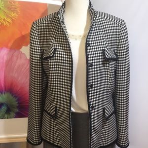TAHARI jacket.
